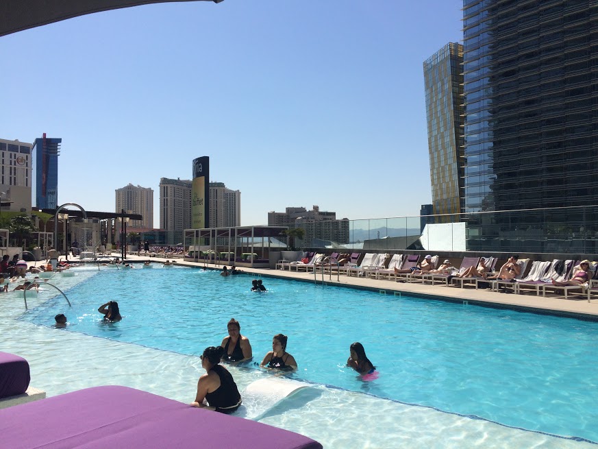 Boulevard Pool, Cosmopolitan – Pool Review