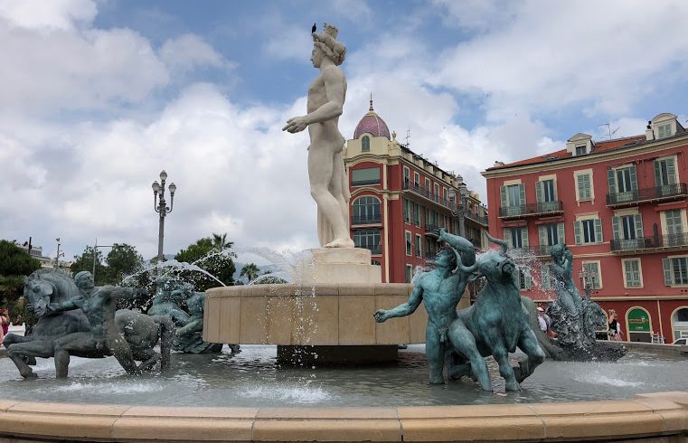 Statue of Apollo in Nice
