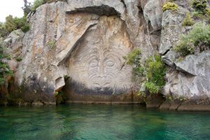 Maori rock carvings