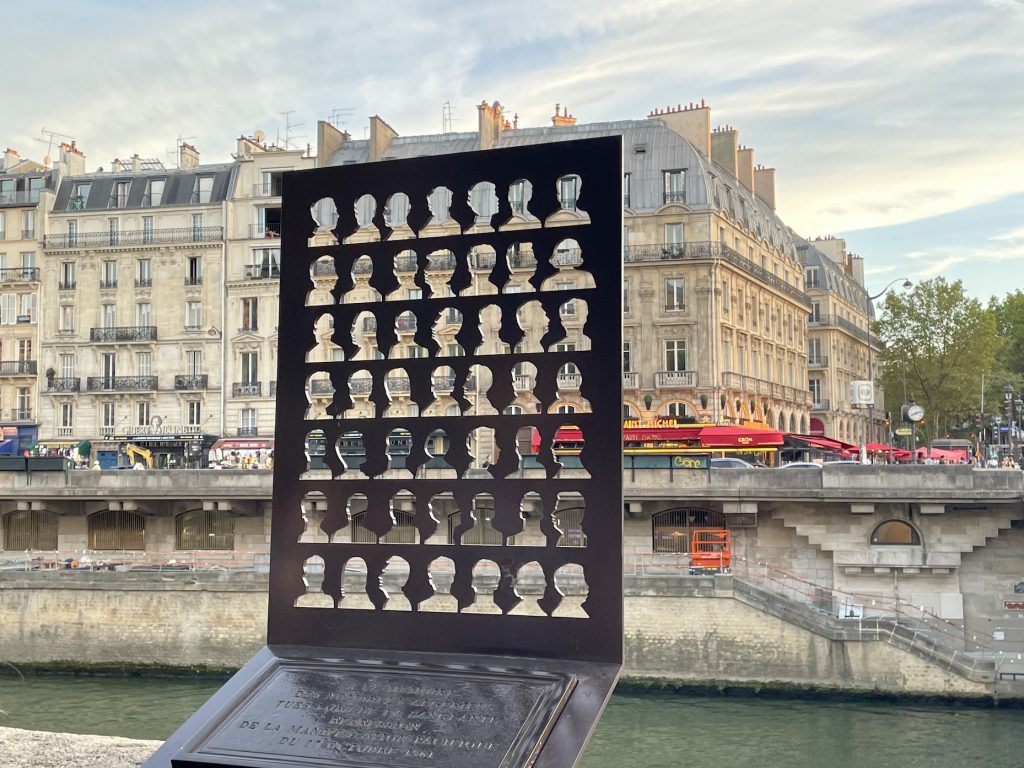 Paris Massacre of 1961 plaque